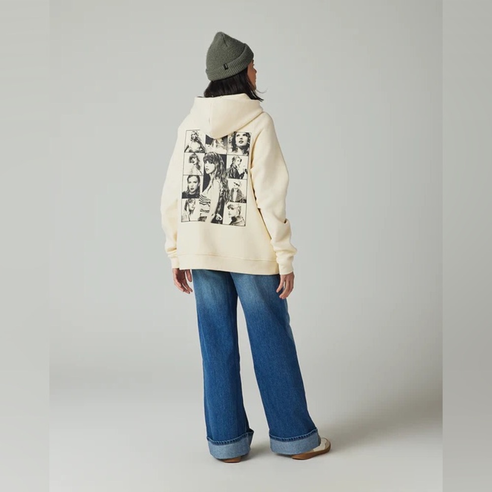 TAYLOR SWIFT | THE ERAS TOUR I BEIGE HOODIE XL